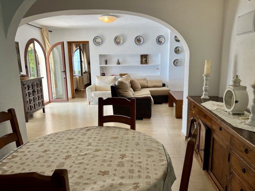 5 bedroom Villa for sale in Altea with pool garage - € 2,930,000 (Ref: 9000876)