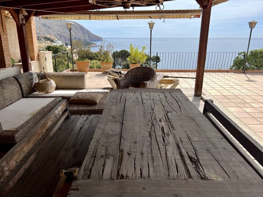 5 bedroom Villa for sale in Altea with pool garage - € 2,930,000 (Ref: 9000876)