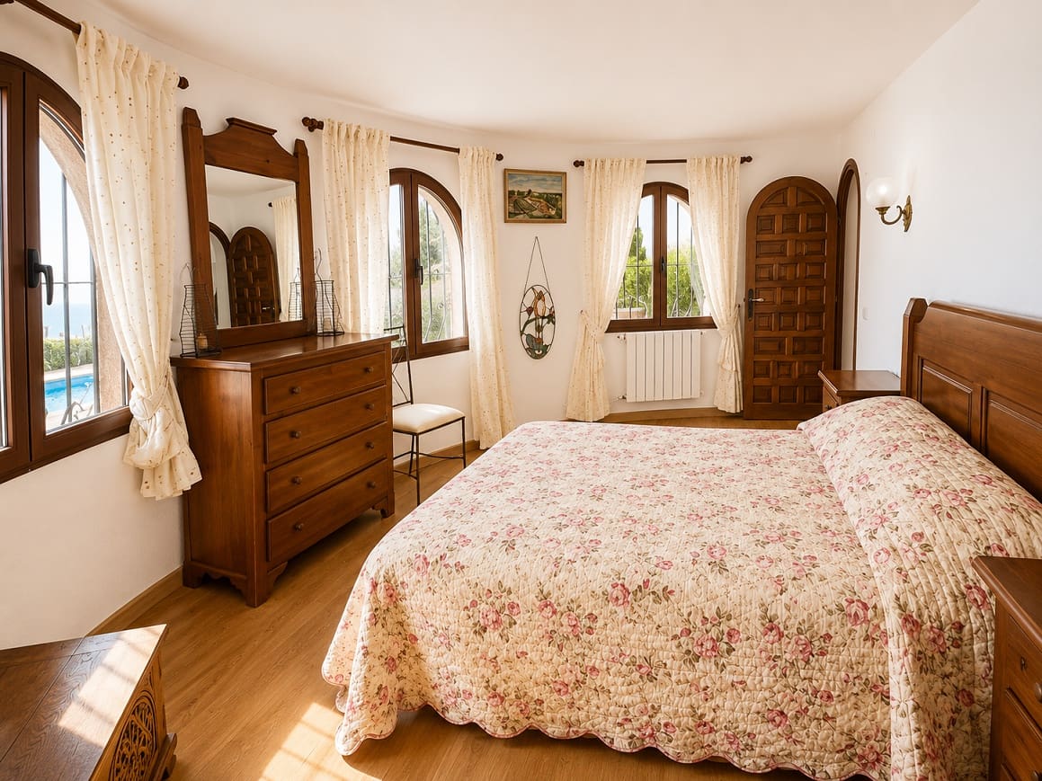 5 quarto Moradia para venda em Altea com piscina garagem - 2 930 000 € (Ref: 9000876)