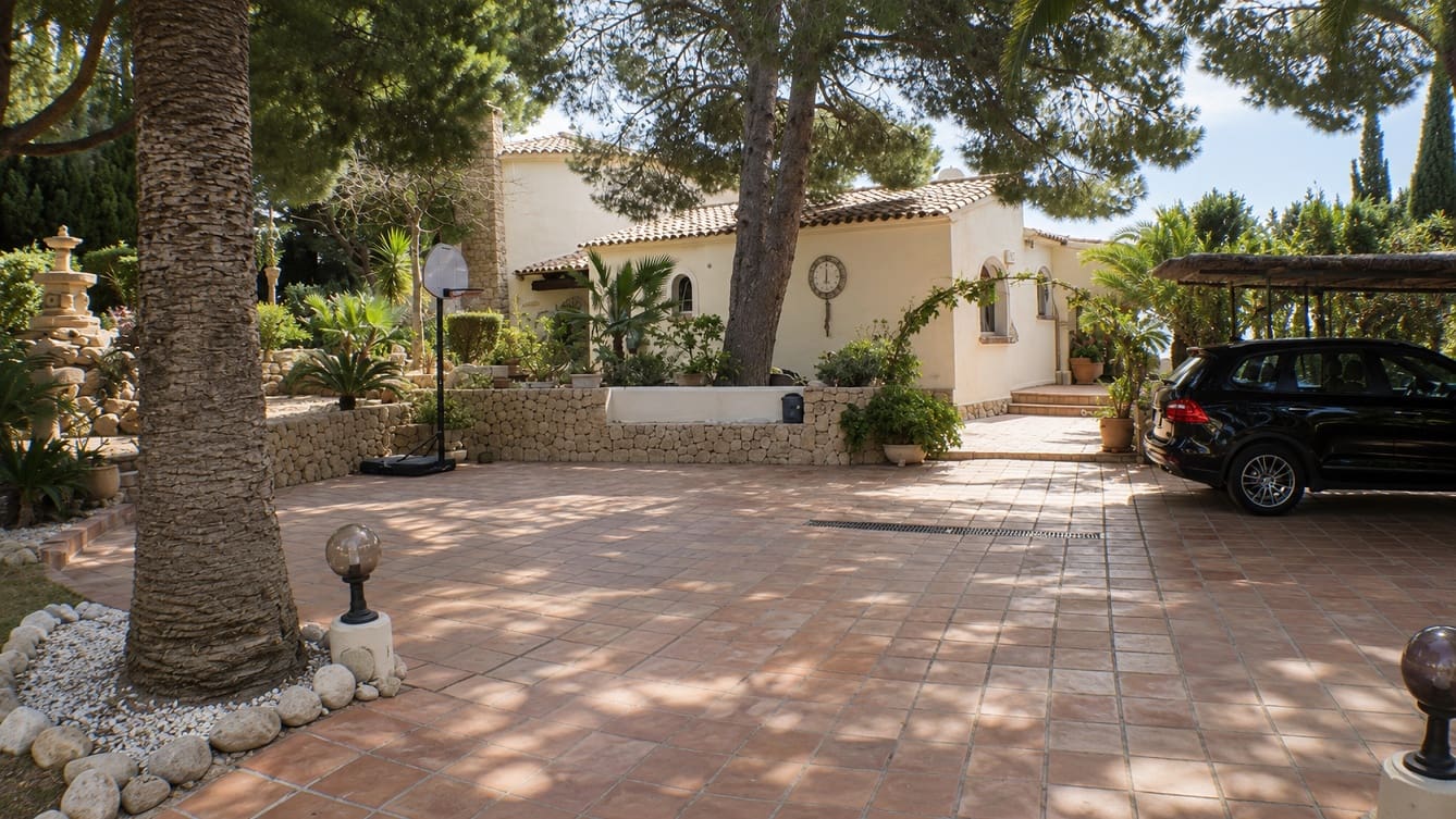 5 quarto Moradia para venda em Altea com piscina garagem - 2 930 000 € (Ref: 9000876)