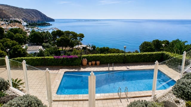 5 slaapkamer Villa te koop in Altea met zwembad garage - € 2.930.000 (Ref: 9000876)