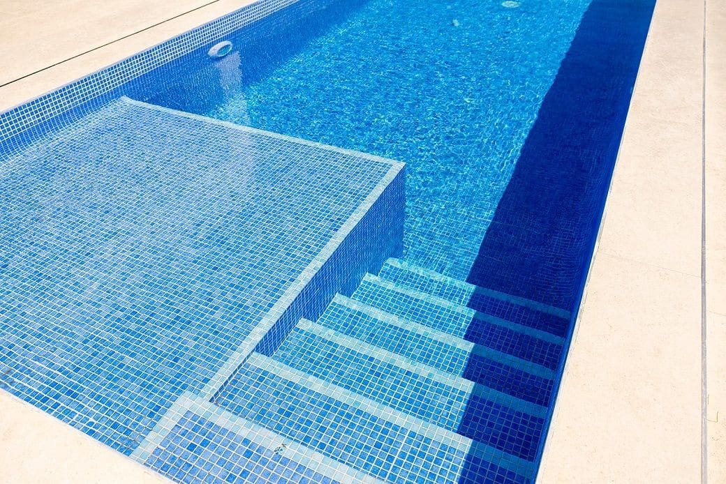 3 soveværelse Villa til salg i Polop med swimmingpool garage - € 598.000 (Ref: 9000877)