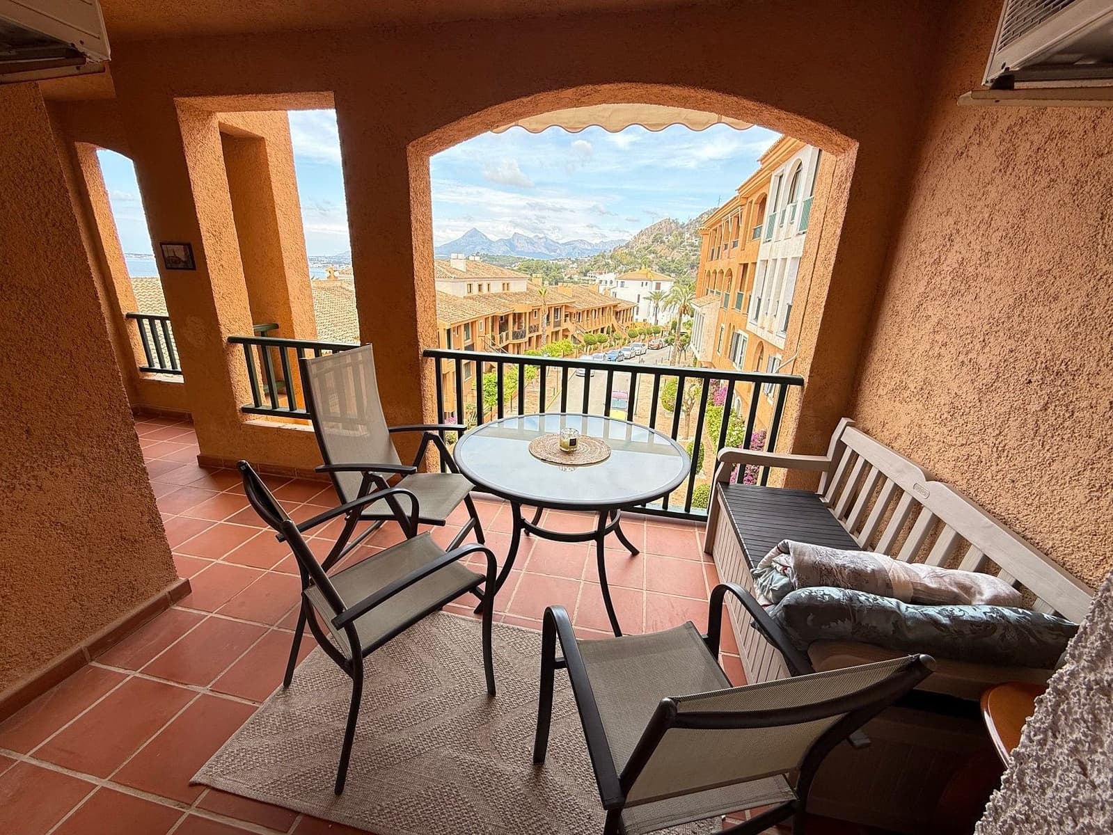 2 makuuhuone Huoneisto vuokrattavana paikassa Altea - 950 € (Ref: 9005025)