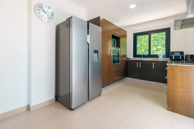 3 soveværelse Villa til salg i Polop med swimmingpool - € 449.000 (Ref: 9016869)