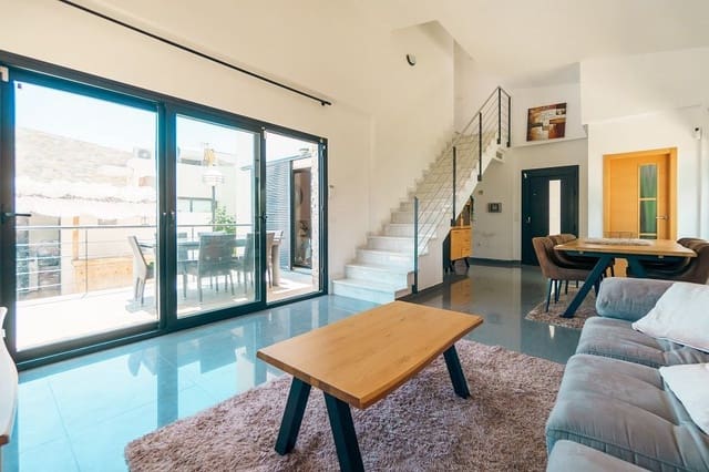 3 soveværelse Villa til salg i Polop med swimmingpool - € 449.000 (Ref: 9016869)