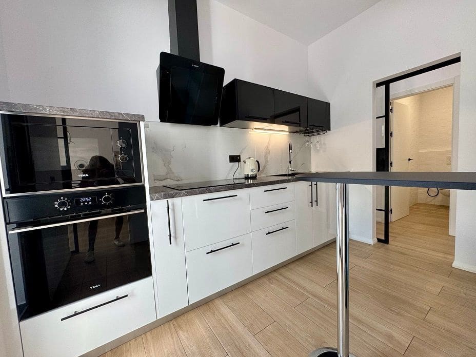 4 bedroom Villa for sale in Altea with pool garage - € 995,000 (Ref: 9022950)