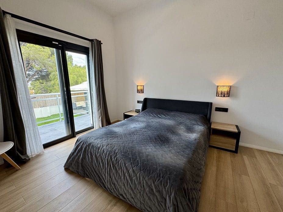 4 bedroom Villa for sale in Altea with pool garage - € 995,000 (Ref: 9022950)