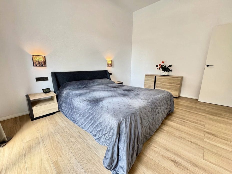 4 bedroom Villa for sale in Altea with pool garage - € 995,000 (Ref: 9022950)