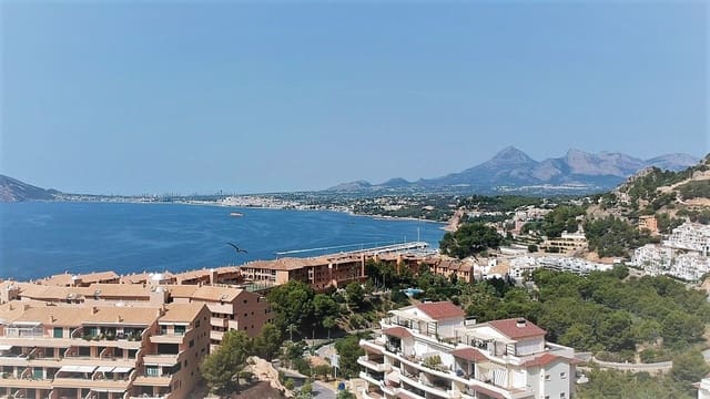 Apartamento de 3 habitaciones en Altea en venta con piscina garaje - 395.000 € (Ref: 9074866)