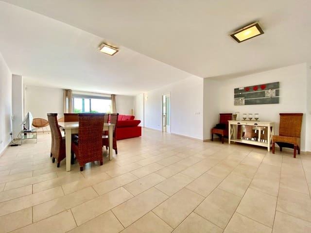 Apartamento de 3 habitaciones en Altea en venta con piscina garaje - 395.000 € (Ref: 9074866)