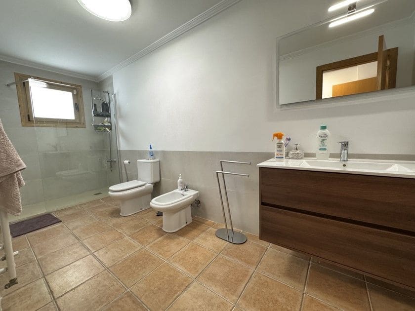 5 bedroom Villa for sale in Altea with pool garage - € 1,200,000 (Ref: 9102726)