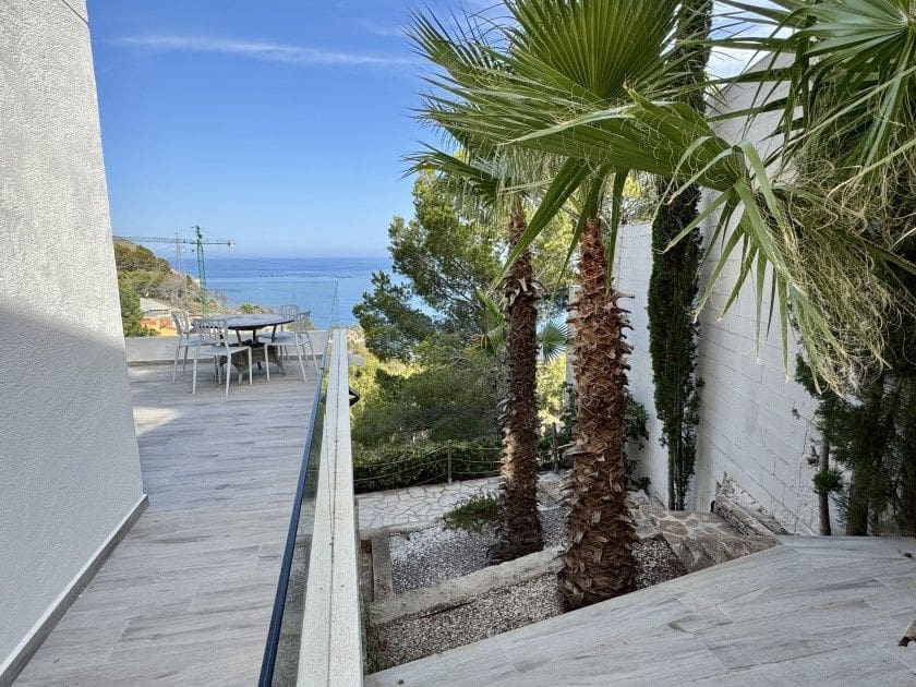 5 bedroom Villa for sale in Altea with pool garage - € 1,200,000 (Ref: 9102726)