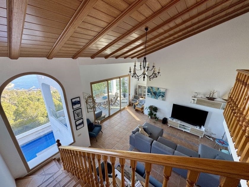 5 bedroom Villa for sale in Altea with pool garage - € 1,200,000 (Ref: 9102726)