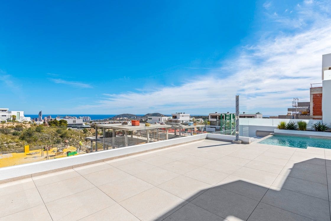 3 bedroom Villa for sale in Finestrat with pool - € 995,000 (Ref: 9102727)