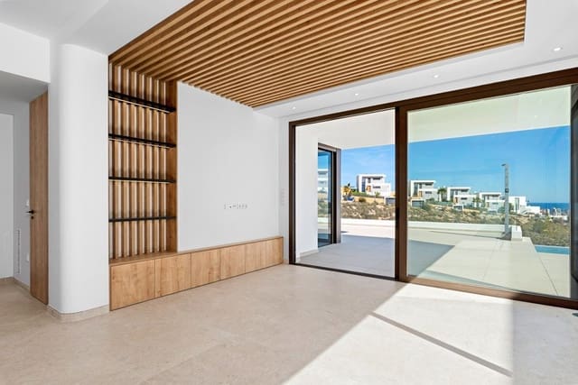 3 bedroom Villa for sale in Finestrat with pool - € 995,000 (Ref: 9102727)