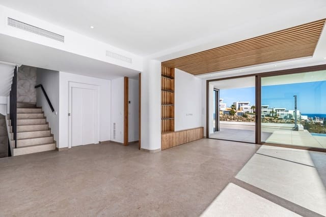 3 bedroom Villa for sale in Finestrat with pool - € 995,000 (Ref: 9102727)