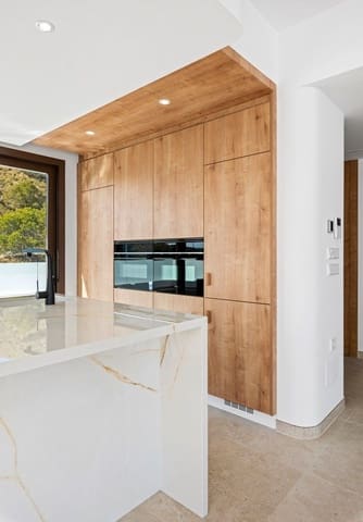 3 bedroom Villa for sale in Finestrat with pool - € 995,000 (Ref: 9102727)