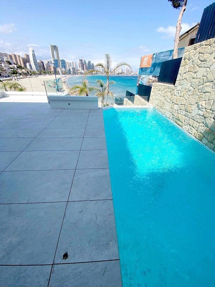 4 soveværelse Byhus til salg i Benidorm med swimmingpool garage - € 1.650.000 (Ref: 9106317)