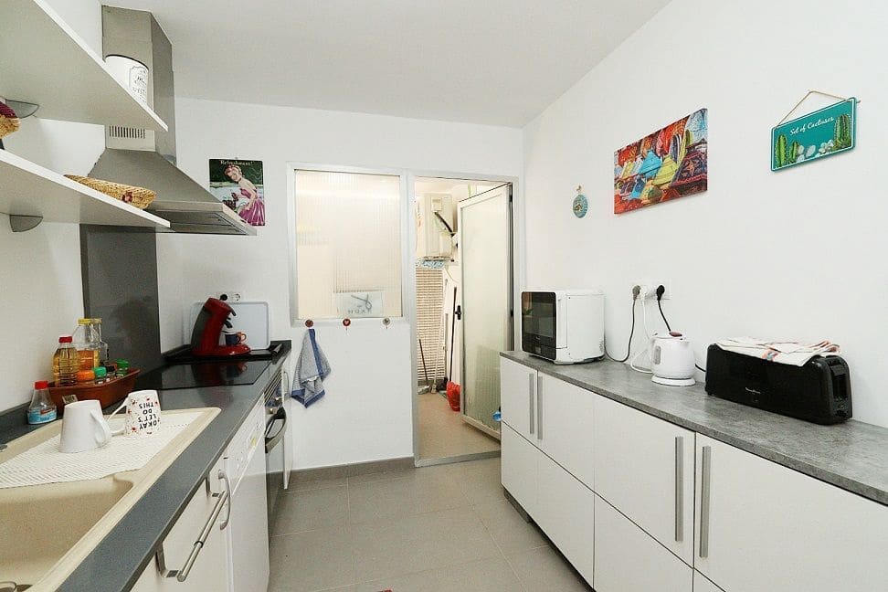 2 bedroom Apartment for sale in Altea with pool garage - € 349,000 (Ref: 9113908)