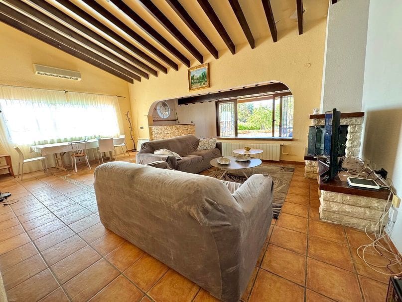 7 bedroom Villa for sale in La Nucia with pool garage - € 750,000 (Ref: 9116645)