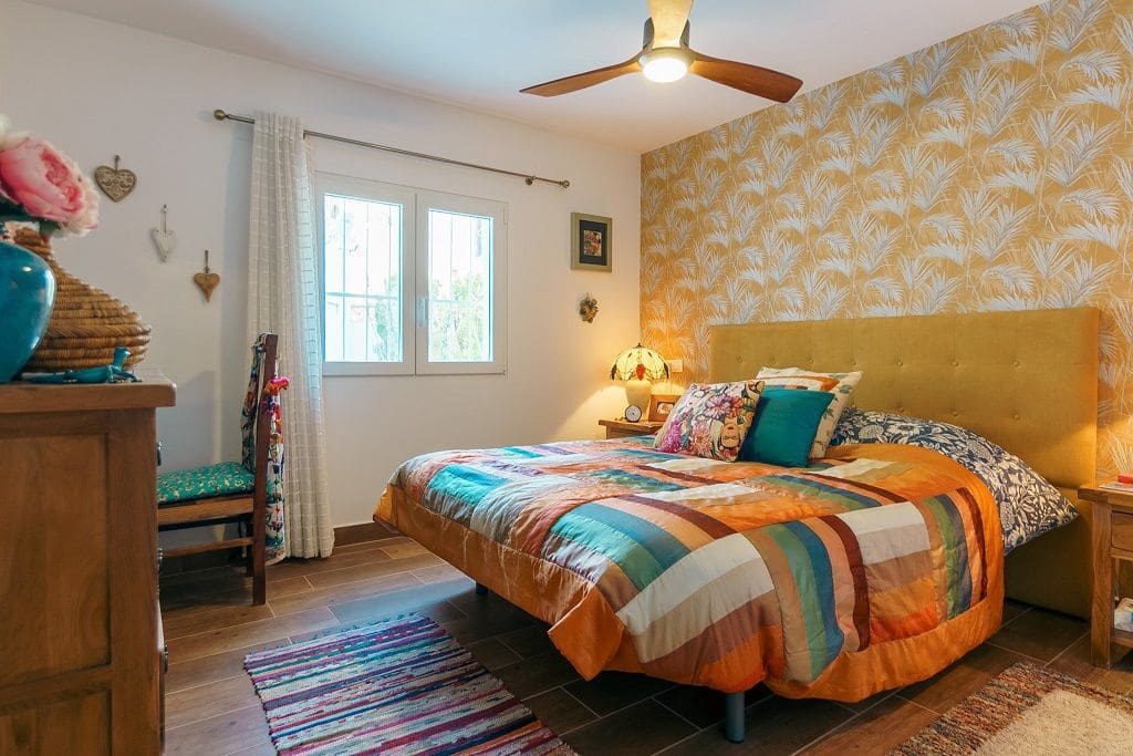 4 bedroom Villa for sale in La Nucia with pool garage - € 569,000 (Ref: 9124643)