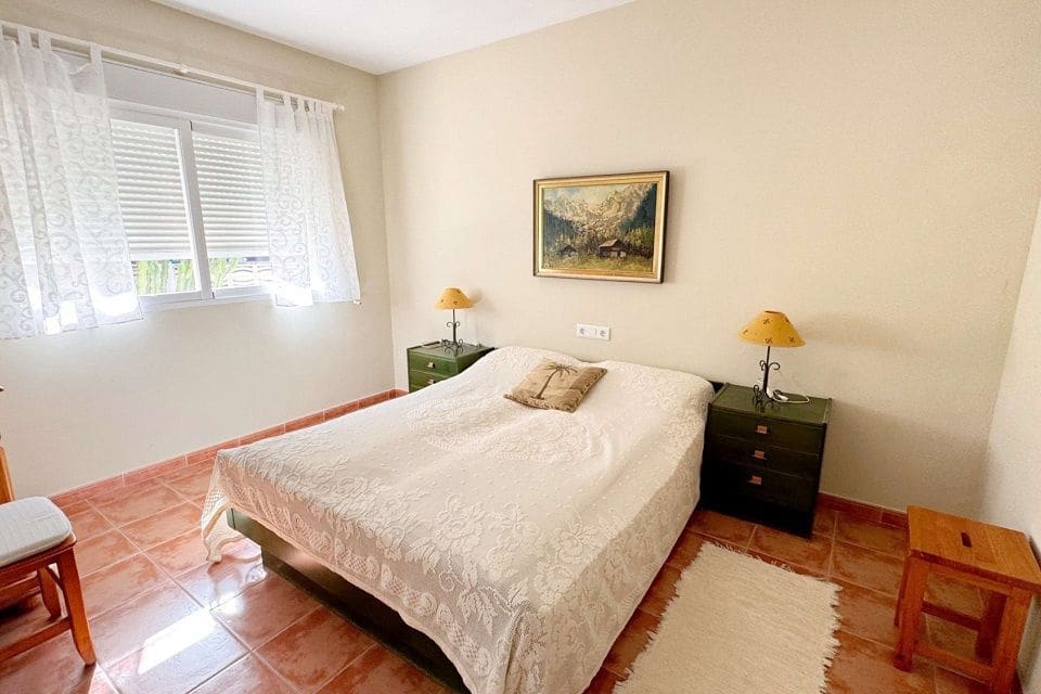 3 soveværelse Semi-Rækkehus til salg i Albir med swimmingpool garage - € 495.000 (Ref: 9148861)