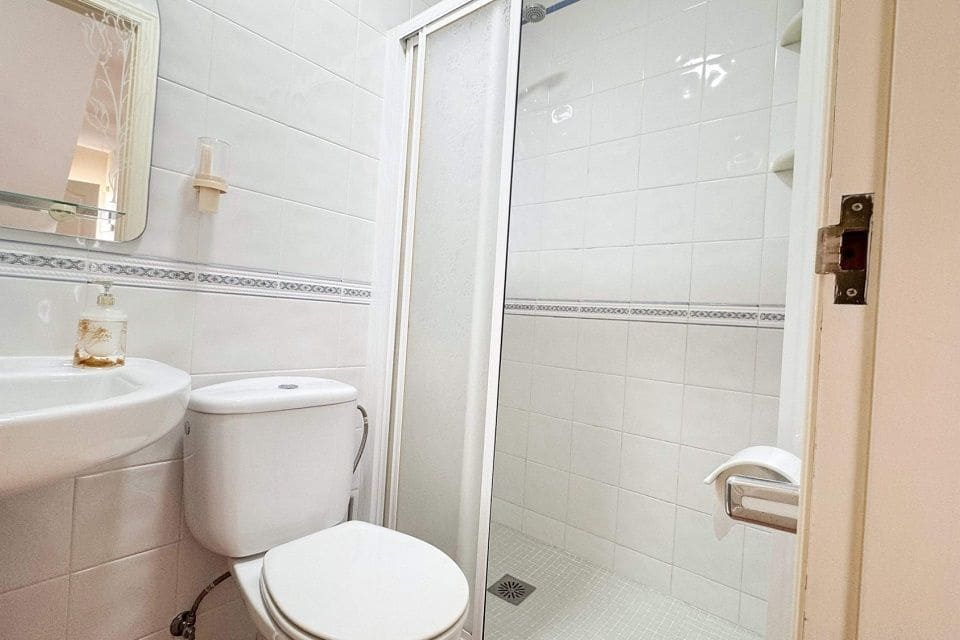 3 soveværelse Semi-Rækkehus til salg i Albir med swimmingpool garage - € 495.000 (Ref: 9148861)