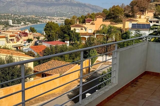 3 chambre Villa/Maison Semi-Mitoyenne à vendre à Albir, Alfaz del Pi / L'Alfàs del Pi avec piscine garage - 495 000 € (Ref: 9148861)