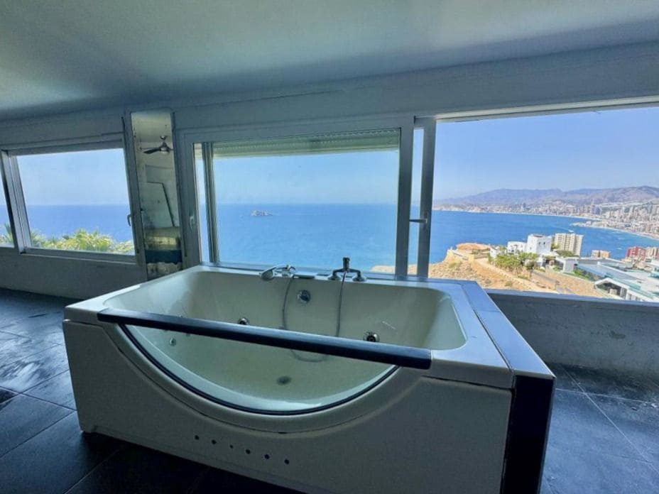 5 soveværelse Villa til salg i Benidorm med swimmingpool garage - € 2.250.000 (Ref: 9171153)