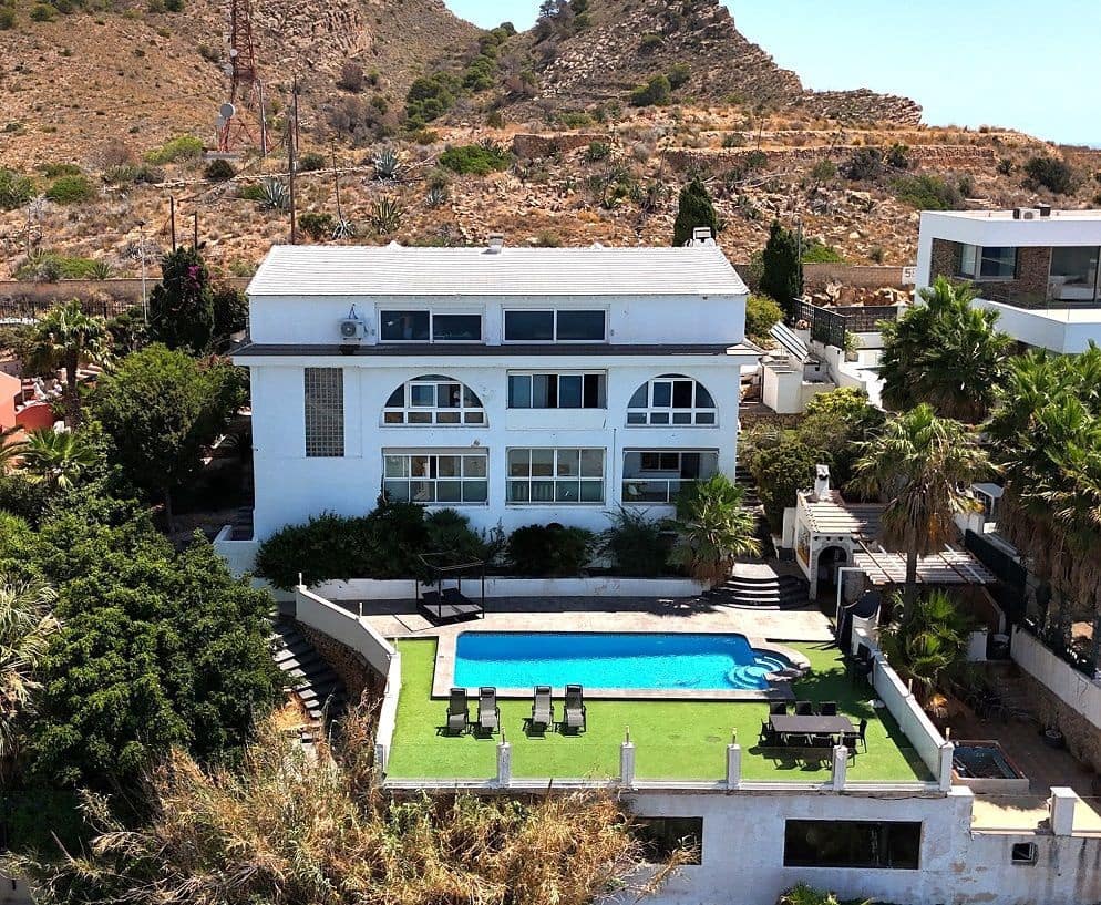 5 soveværelse Villa til salg i Benidorm med swimmingpool garage - € 2.250.000 (Ref: 9171153)