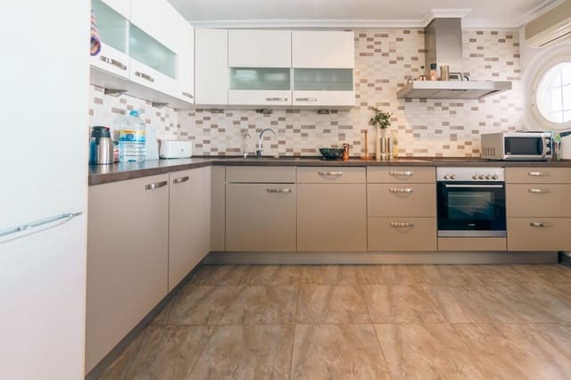 4 soveværelse Villa til salg i Albir, Alfaz del Pi / L'Alfàs del Pi med swimmingpool garage - € 689.000 (Ref: 9188087)