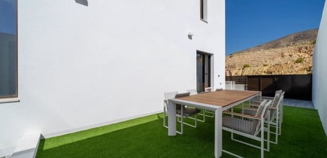 3 slaapkamer Villa te koop in Finestrat met zwembad garage - € 595.000 (Ref: 9189024)