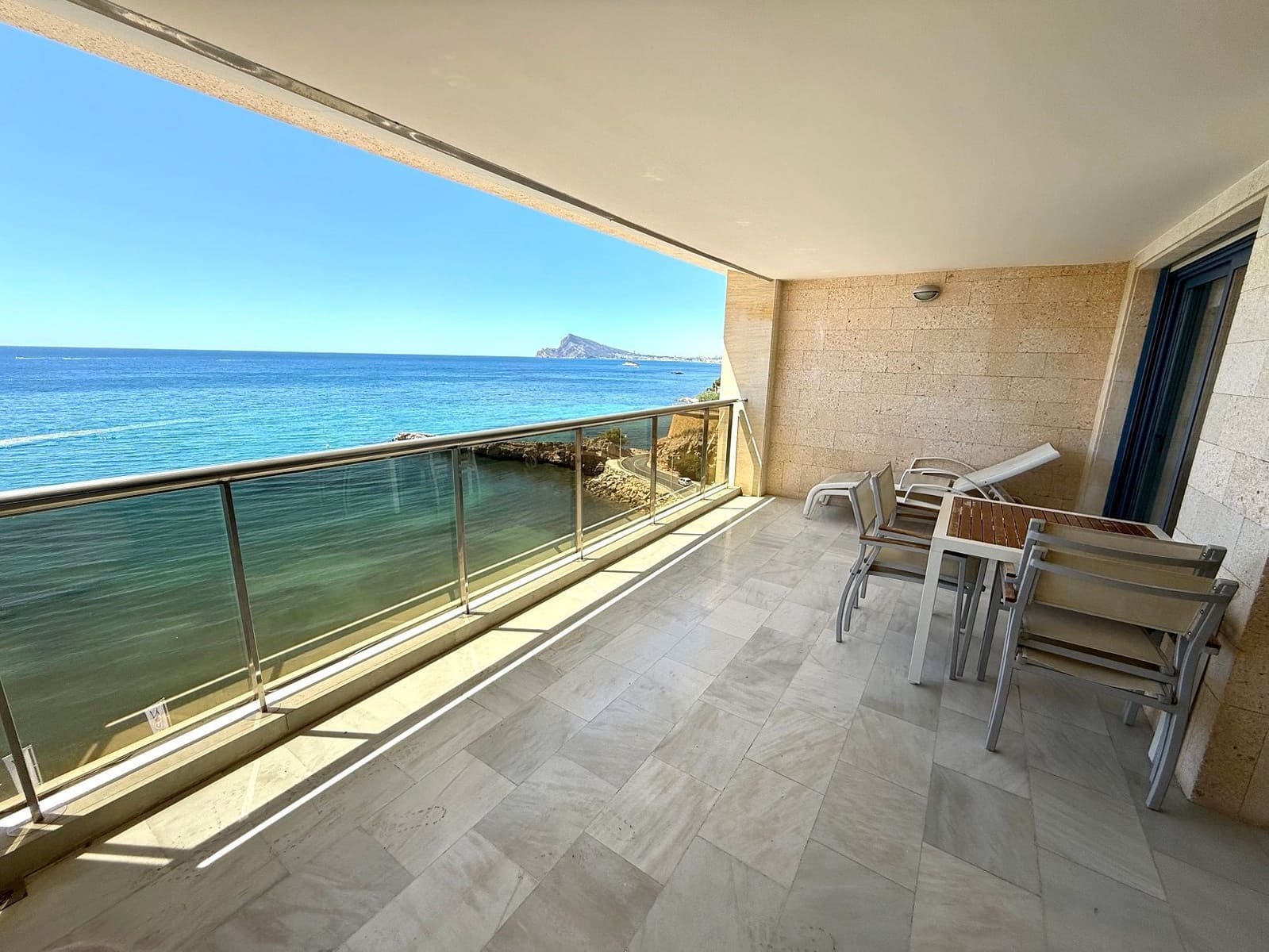 2 makuuhuone Huoneisto vuokrattavana paikassa Altea mukana uima-altaan 
autotalli - 1 350 € (Ref: 9242703)