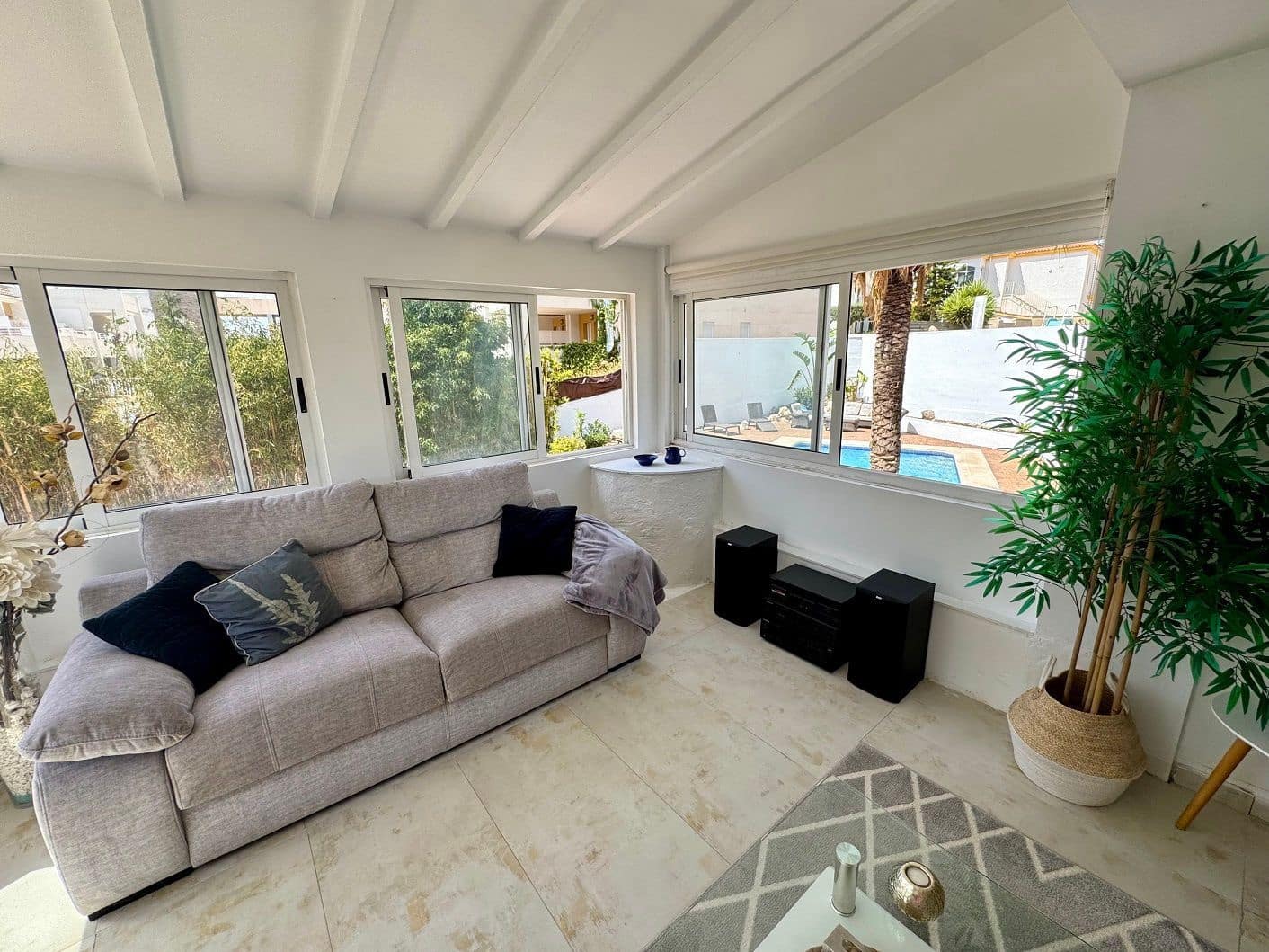 4 Zimmer Villa zu verkaufen in La Nucia mit Pool Garage - 475.000 € (Ref: 9296671)