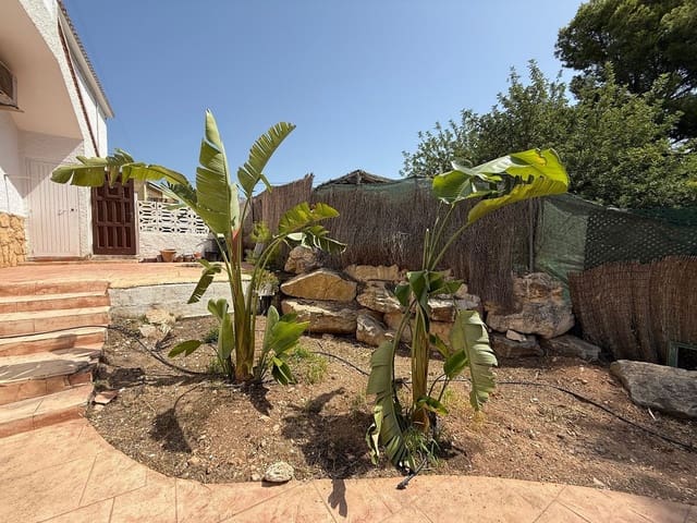 4 Zimmer Villa zu verkaufen in La Nucia mit Pool Garage - 475.000 € (Ref: 9296671)