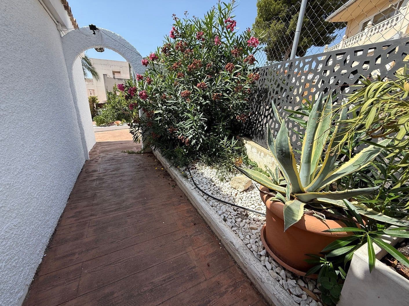 4 Zimmer Villa zu verkaufen in La Nucia mit Pool Garage - 475.000 € (Ref: 9296671)