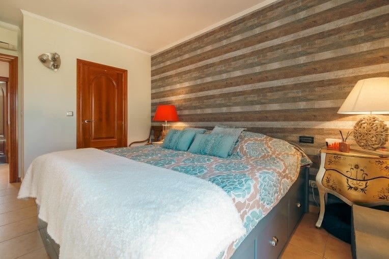 4 bedroom Villa for sale in Alfaz del Pi / L'Alfas del Pi with pool garage - € 695,000 (Ref: 9349032)