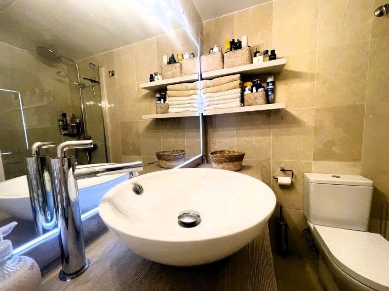 Apartamento de 2 habitaciones en Altea en venta con piscina garaje - 285.000 € (Ref: 9355607)