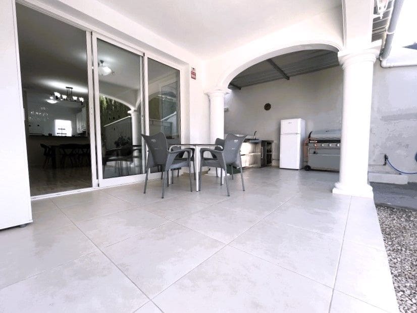 3 camera da letto Bungalow in vendita in Calpe / Calp con piscina garage - 380.000 € (Rif: 9376650)