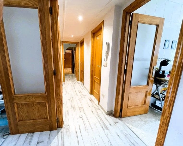 2 sypialnia Apartament na sprzedaż w Benidorm z basenem garażem - 279 000 € (Ref: 9385155)