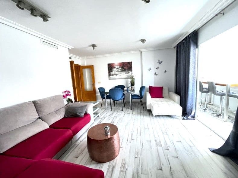 2 sypialnia Apartament na sprzedaż w Benidorm z basenem garażem - 279 000 € (Ref: 9385155)