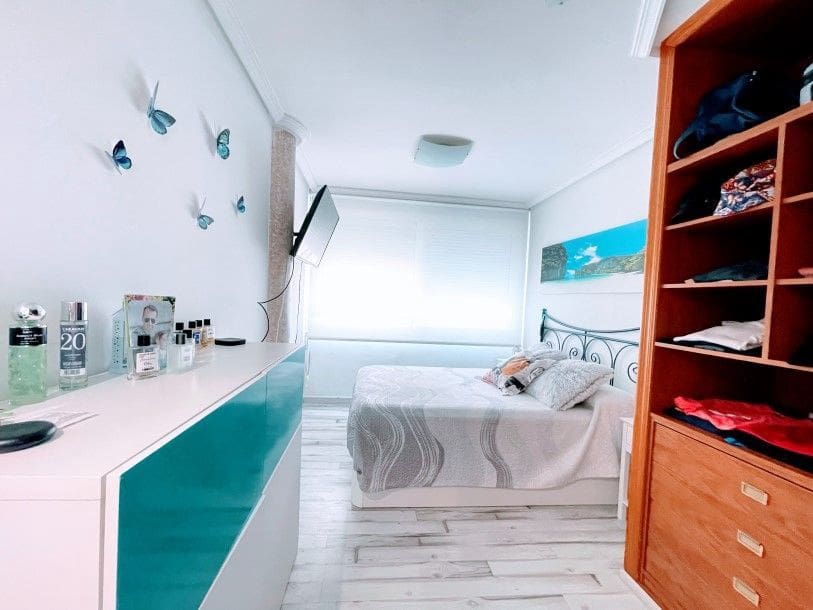 2 sypialnia Apartament na sprzedaż w Benidorm z basenem garażem - 279 000 € (Ref: 9385155)