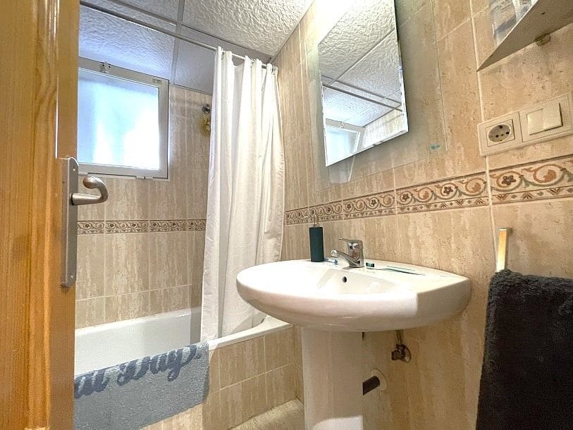 2 sypialnia Apartament na sprzedaż w Benidorm z basenem garażem - 279 000 € (Ref: 9385155)