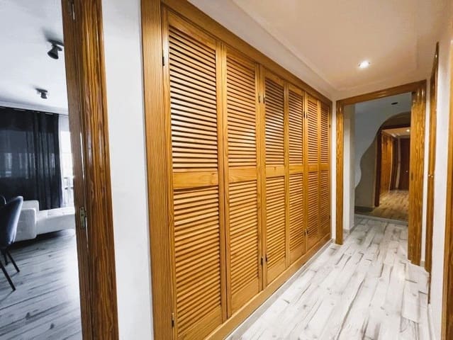 2 sovrum Lägenhet till salu i Playa Poniente, Benidorm med pool garage - 279 000 € (Ref: 9385155)