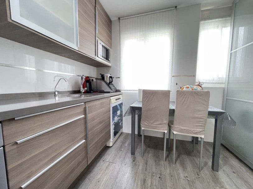 2 bedroom Apartment for sale in Benidorm with pool garage - € 293,000 (Ref: 9385156)