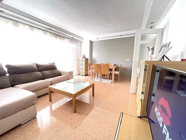 2 bedroom Apartment for sale in Benidorm with pool garage - € 293,000 (Ref: 9385156)