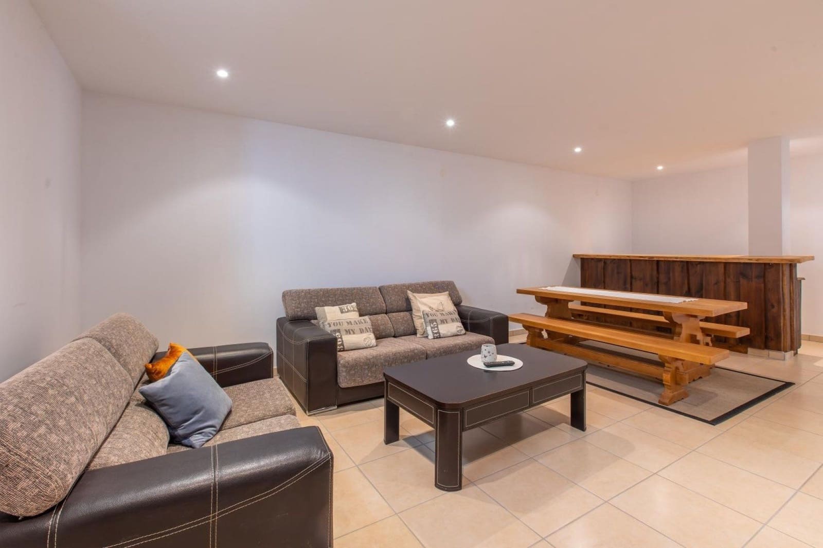 7 bedroom Villa for sale in Alfaz del Pi / L'Alfas del Pi with pool garage - € 795,000 (Ref: 9393259)