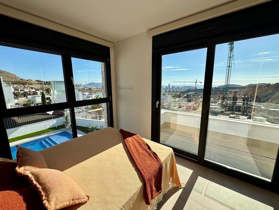 4 bedroom Villa for sale in Finestrat with pool garage - € 919,900 (Ref: 9400434)