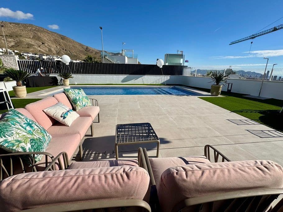 4 bedroom Villa for sale in Finestrat with pool garage - € 919,900 (Ref: 9400434)