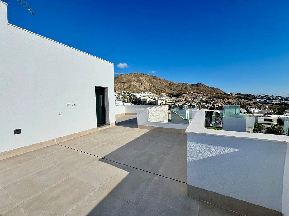 4 bedroom Villa for sale in Finestrat with pool garage - € 919,900 (Ref: 9400434)